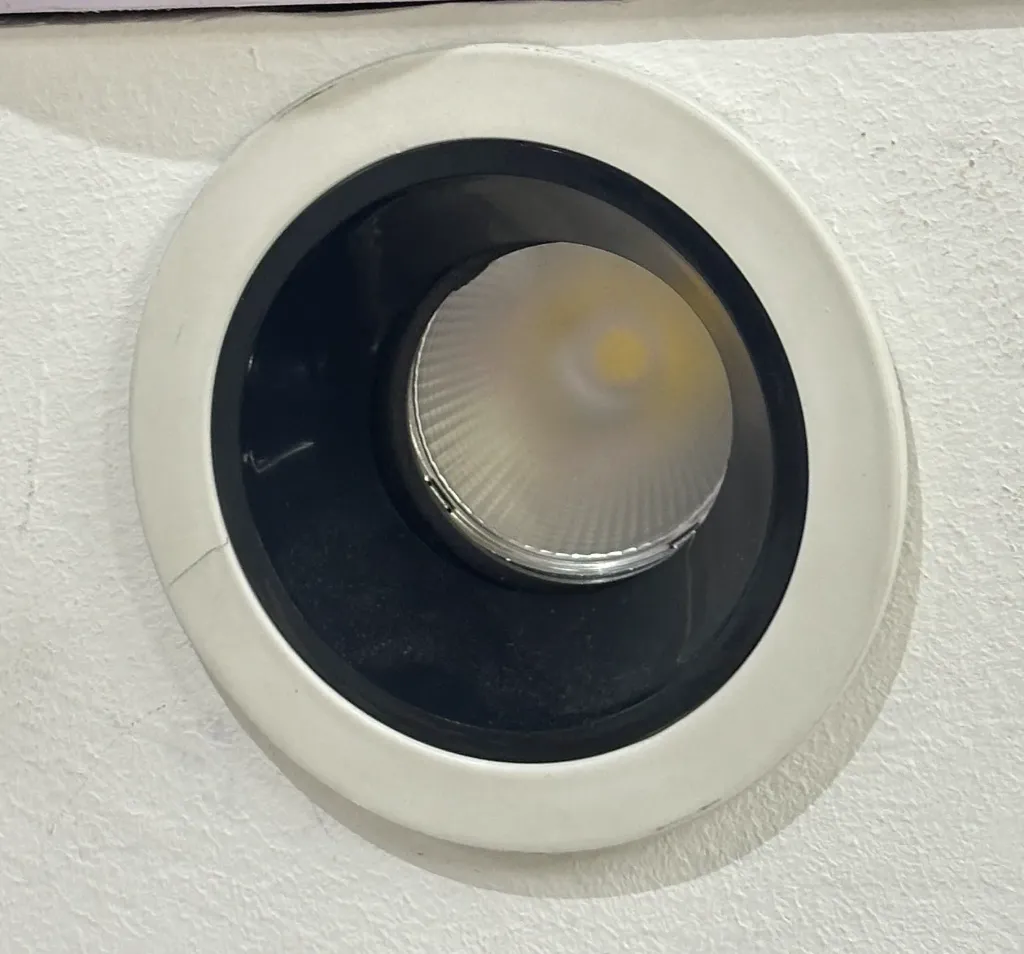 [26508] Led Spotlight 12W Black Day Light Kingon