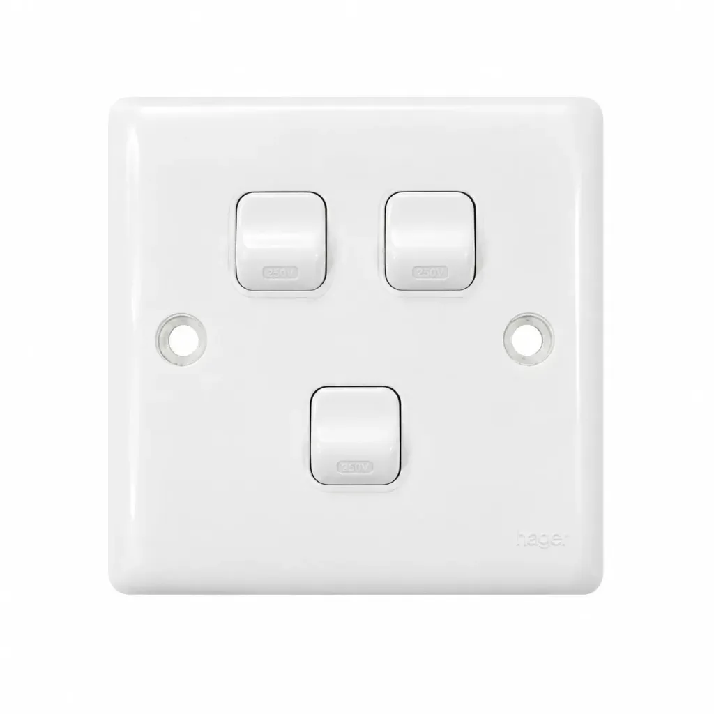 Hager 3 Gang 1 Way Switch XP8310